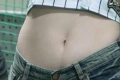 적나라하게 배꼽 클로즈업
