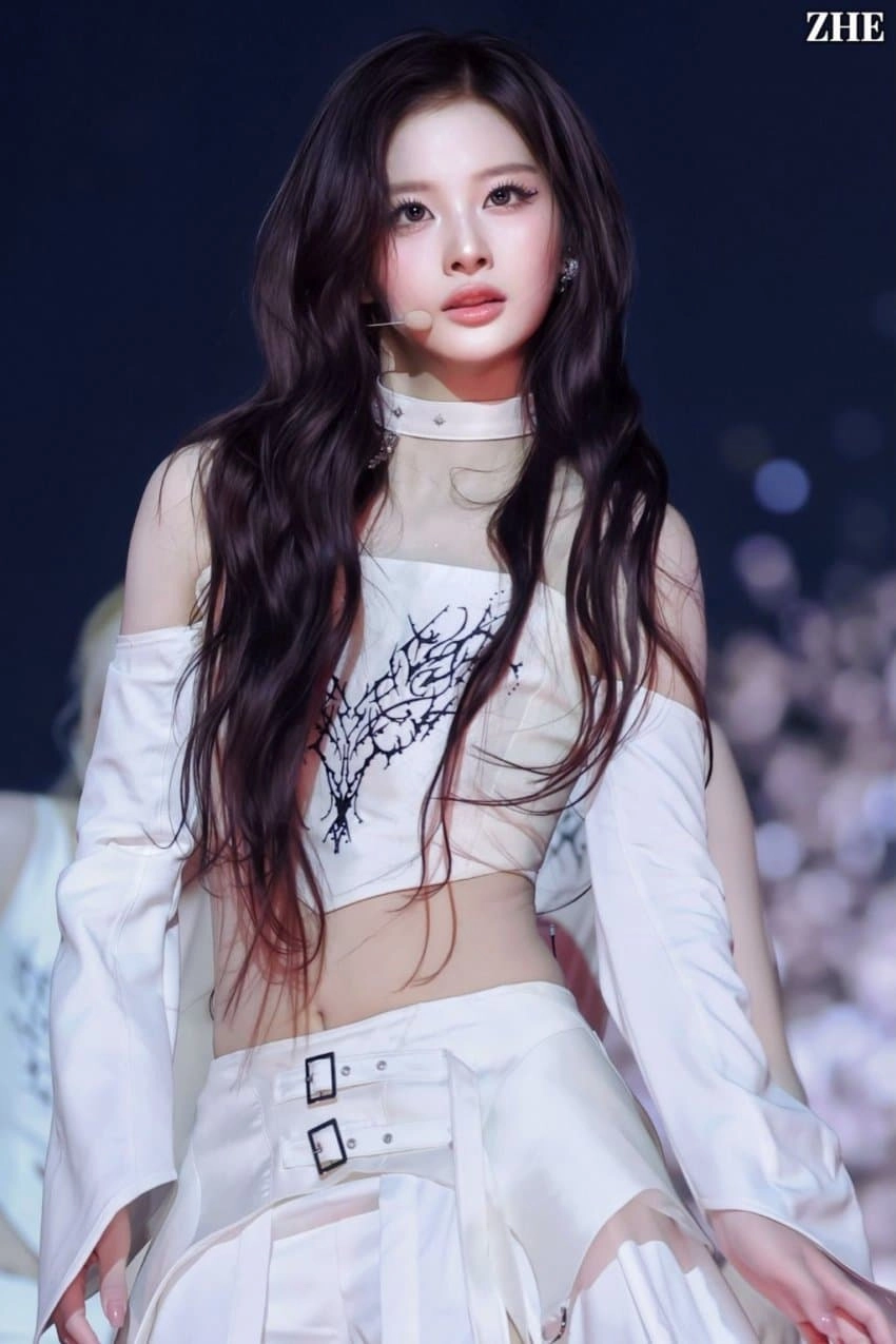 여신 비주얼 설윤