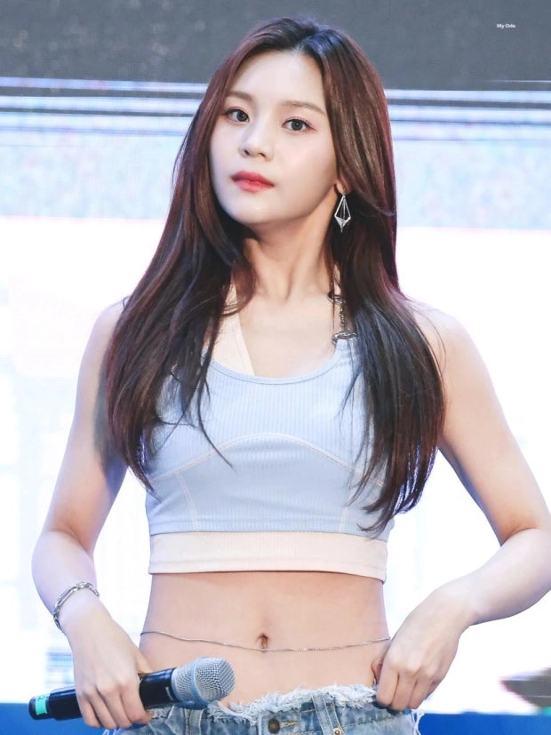 골반마저 예쁘다