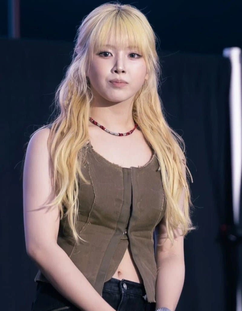 넘나 에쁜 금발 지우