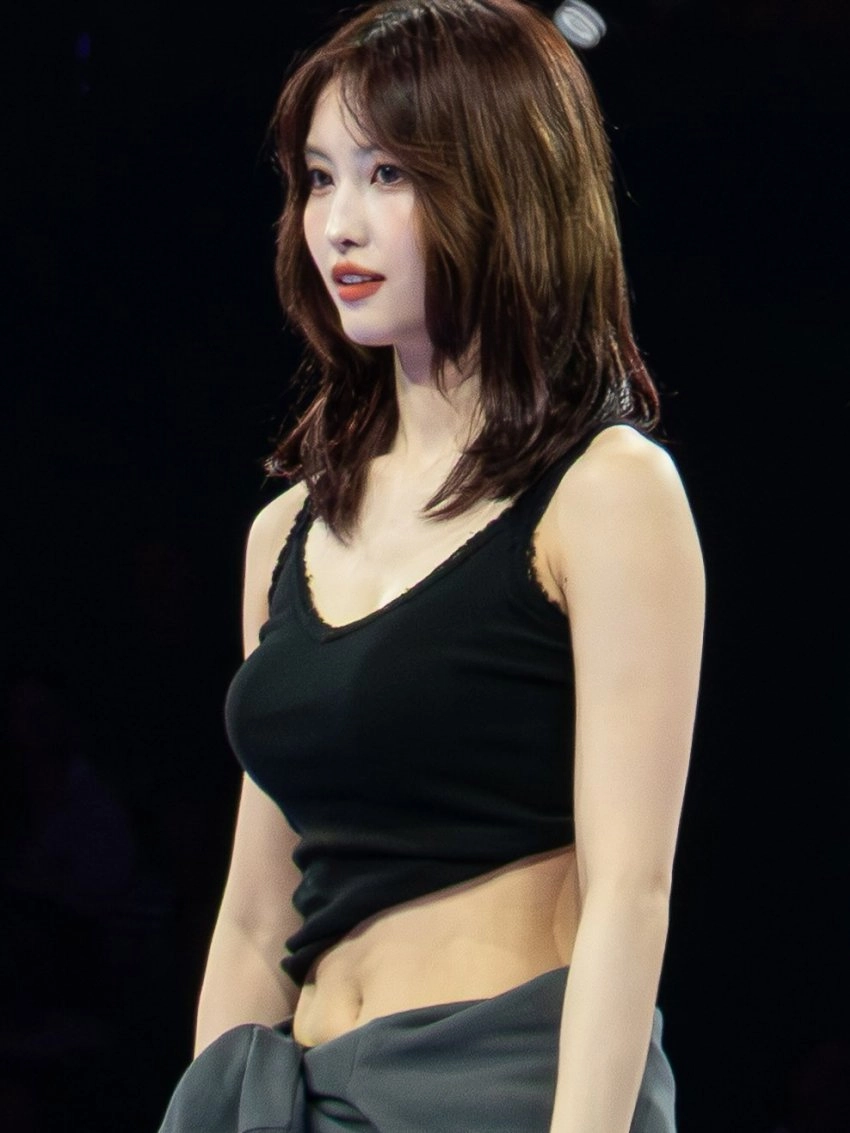 모모 이렇게 몸매 좋았나