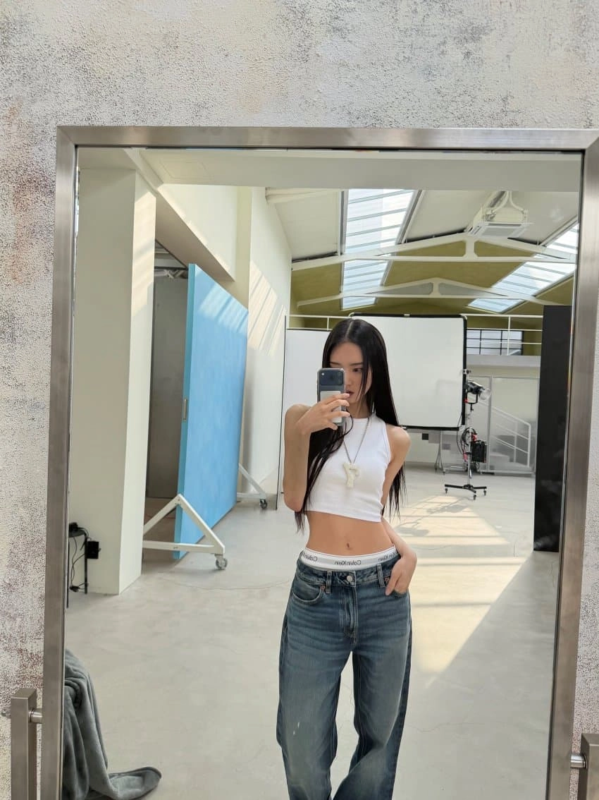 긴생머리 청바지 흰티조합 좋다