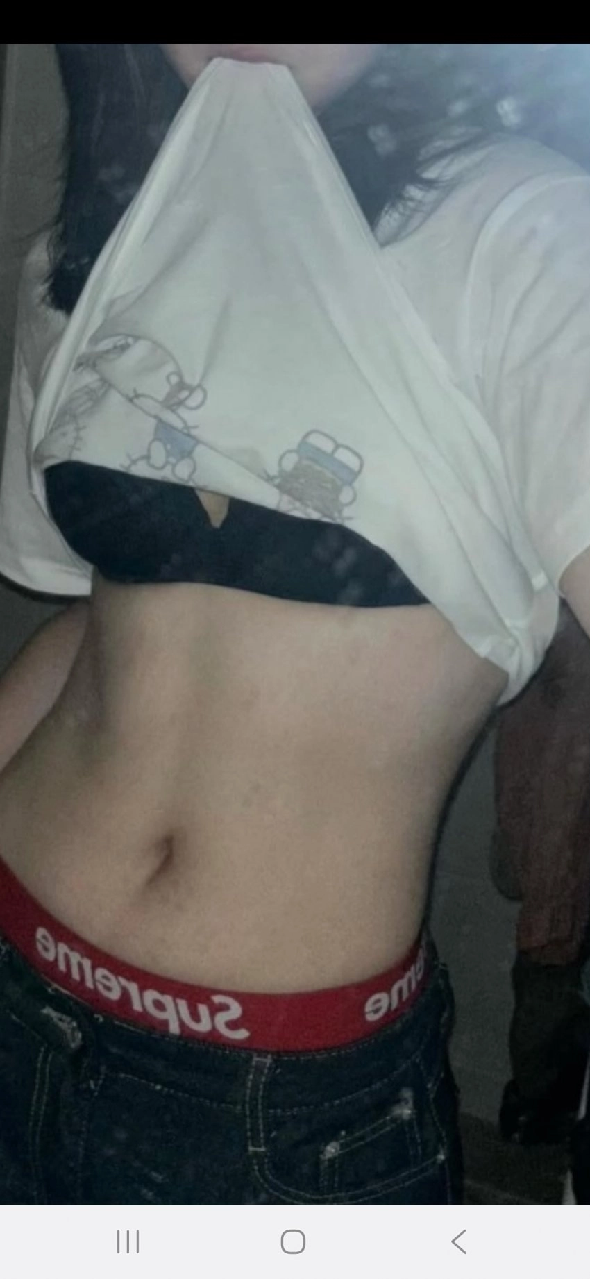 애띤얼굴 키티녀