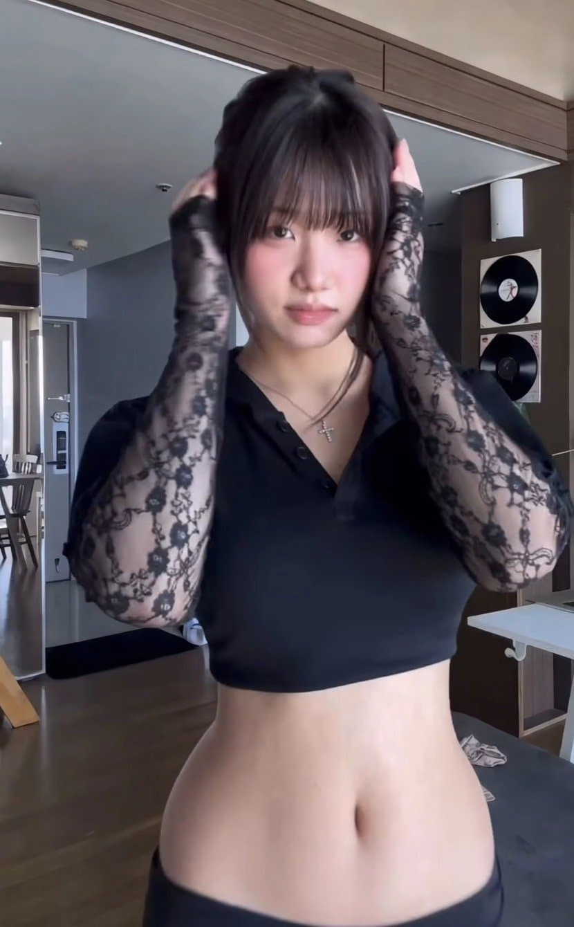 서예린 명품배꼽