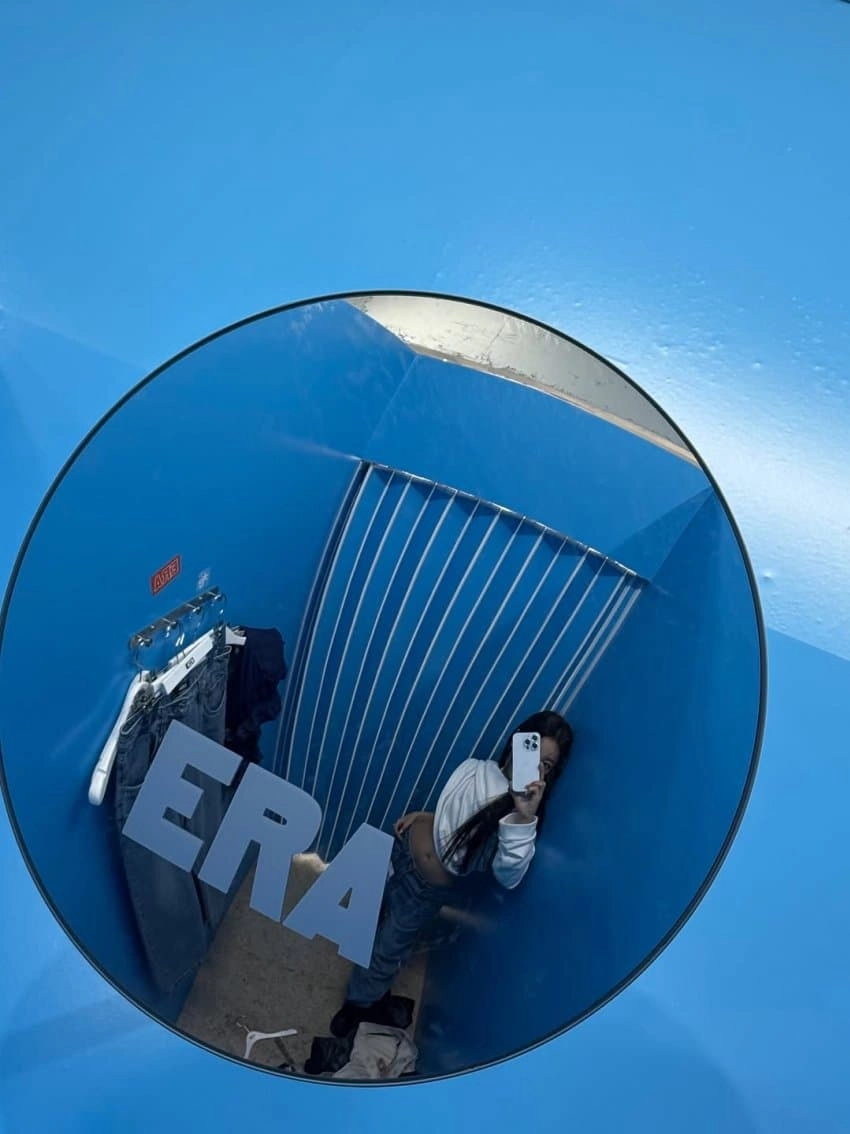 탈의실에서 급 노출