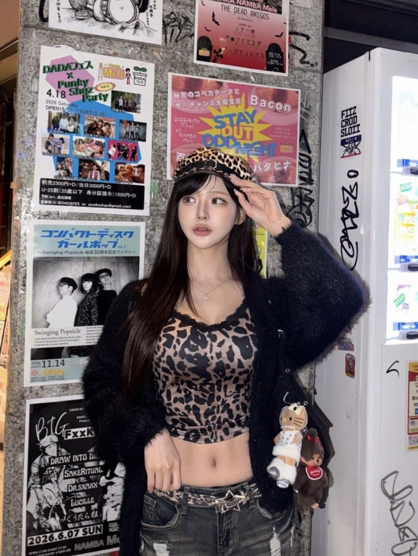 레오파드 스시녀 볼륨감 미쳤다