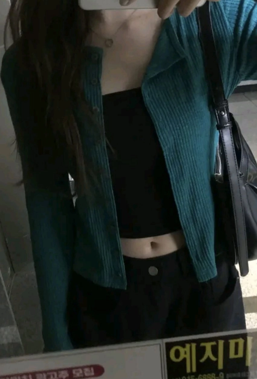 윈터닮은꼴 슬림 골반라인 예쁘닷