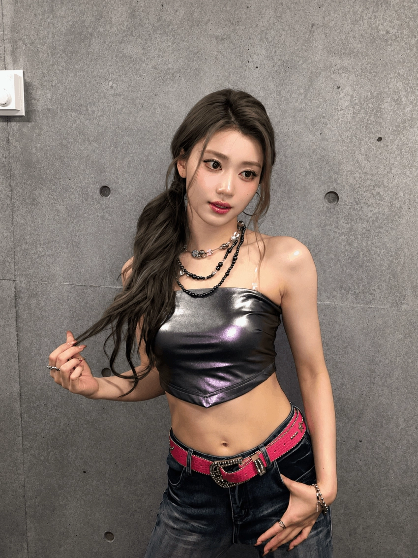 케플러 샤오팅  군살없는 복부배꼽